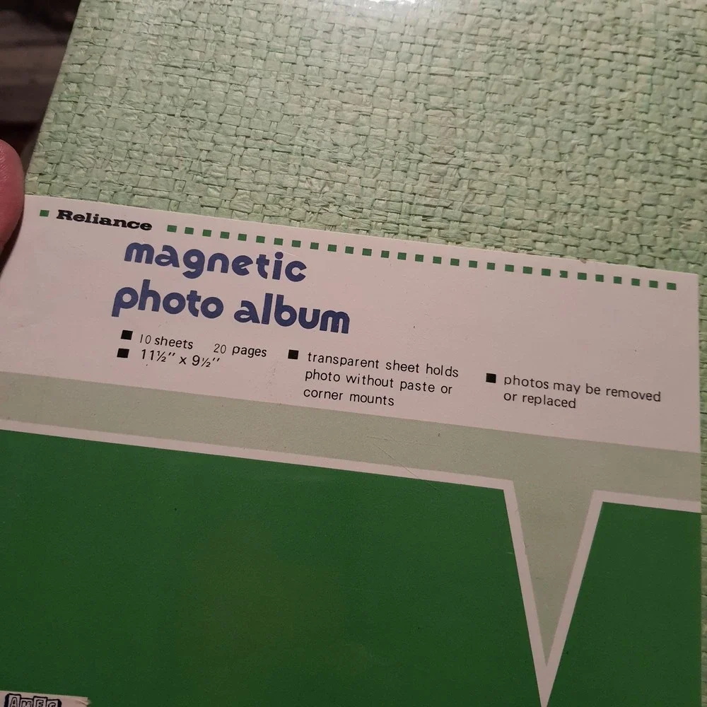 Vintage 60s Reliance Magnetic Photo Album